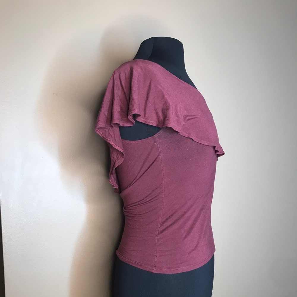 Off Shoulder Sleeveless Top